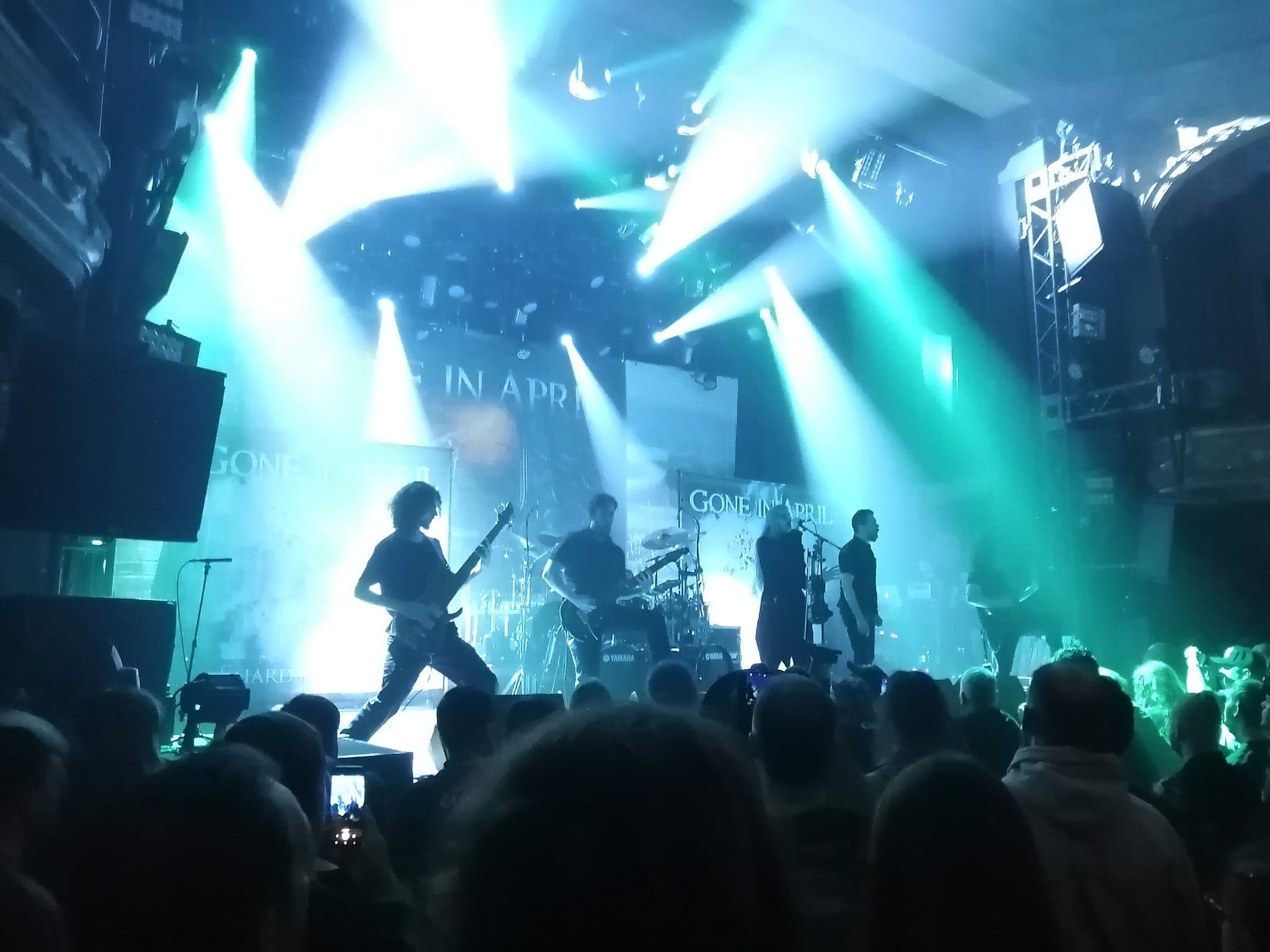 Photo Concert Gone in April